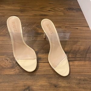 Schutz Ariella Sandal in eggshell size 8.
